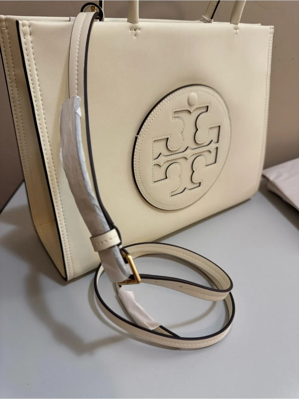 NEW✨NEW✨Tory Burch Ella Bio Small Tote with Logo Medallion